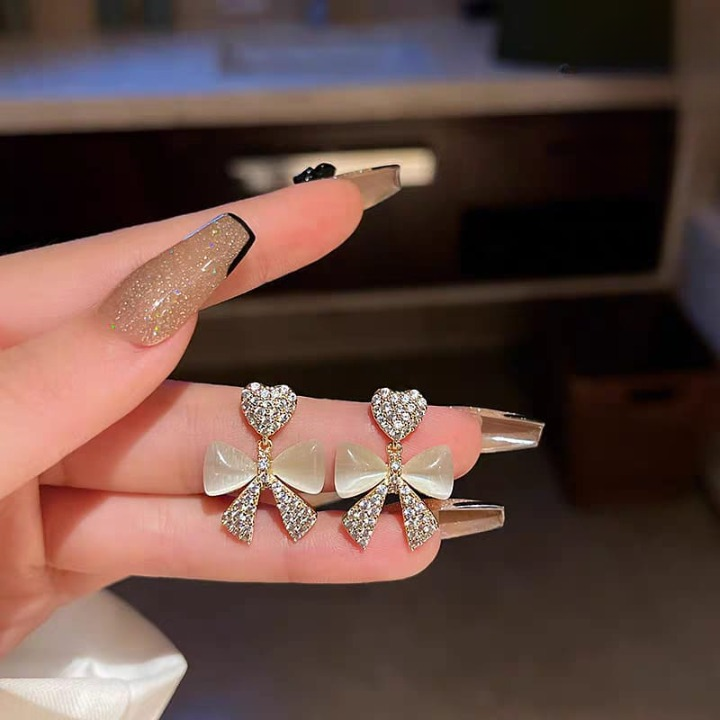 Heart Bow Zircon Korean Stud Earrings for Women – Elegant Golden Alloy Earrings Without Box