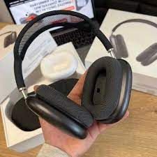 Apple AirPods Max Wireless Over-Ear Headphones. Active Noise Cancelling, Transparency Mode, Spatial Audio, Refurbished Headphones(random color) View Gallery - Pakistan