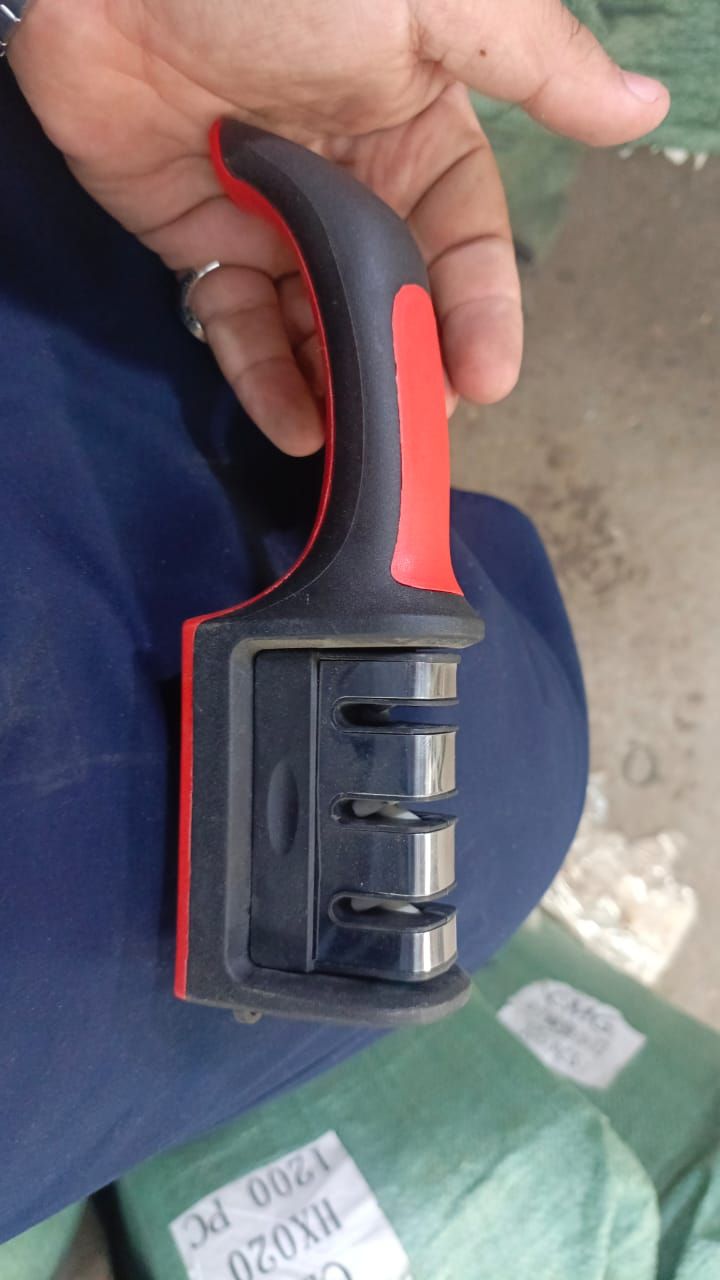 3 in 1 Manual Knife Sharpening Kitchen Accessories Manual Stainless Steel 3 Stage Kitchen Handheld Knife Sharpener View Gallery - Pakistan