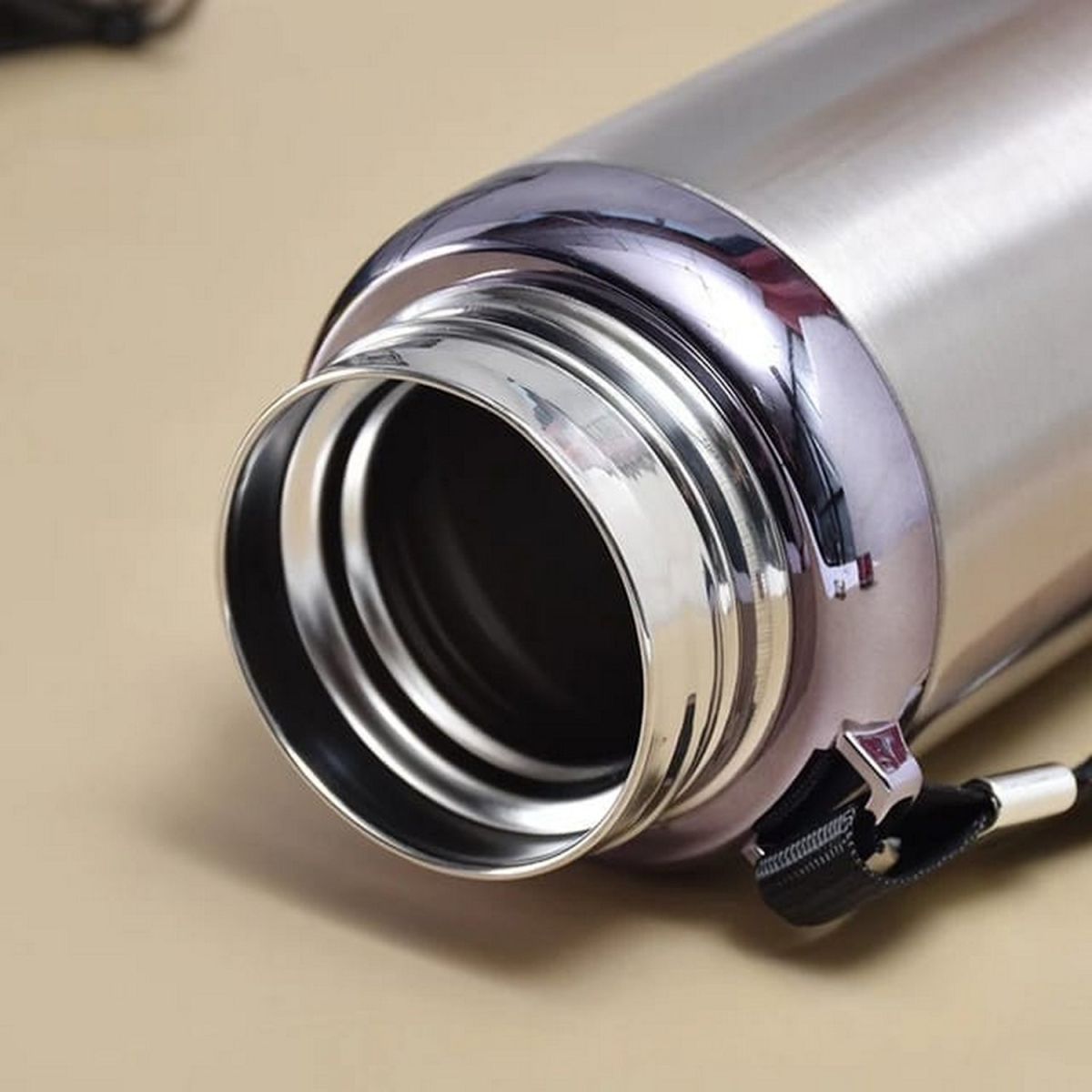 Stainless Steel Vacuum Thermos Flask Bottle 800ml  (Random Colors) View Gallery - Pakistan