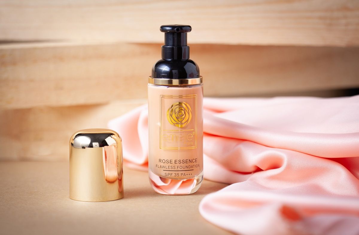 Emelie Rose Essence Flawless Foundation Long-lasting good quality View Gallery - Pakistan