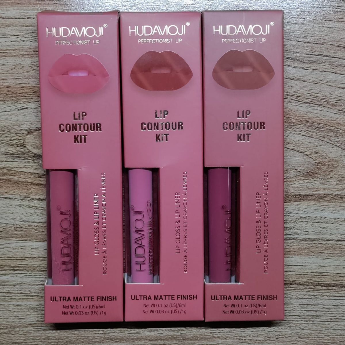 HUDAMOJI Ultra Matte Finish Lip Gloss And Lip Liner Lip Contour Set View Gallery - Pakistan