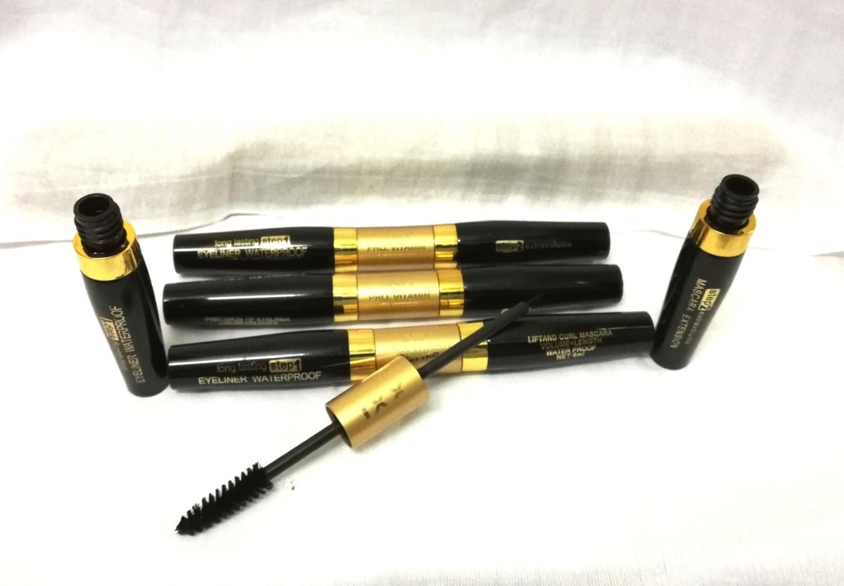 2 in 1 Waterproof Eyeliner Mascara   Professional Strokes View Gallery - Pakistan