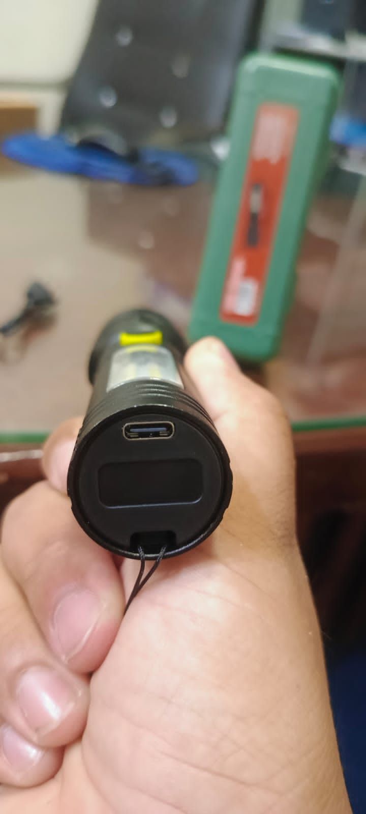 Ruilang  Portable Rechargeable Powerful LED Flashlight, Aluminum Alloy Zoom Flashlight View Gallery - Pakistan