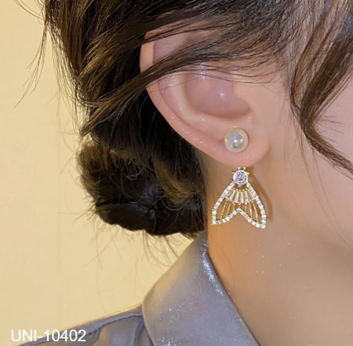 Golden Fishtail Luxury Sparkling Crystal Rhinestones Pearl Earrings for Women Girls View Gallery - Pakistan