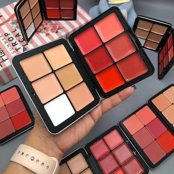 Trendy Carla Secret Cream Concealer &amp; Blush Pallet View Gallery - Pakistan