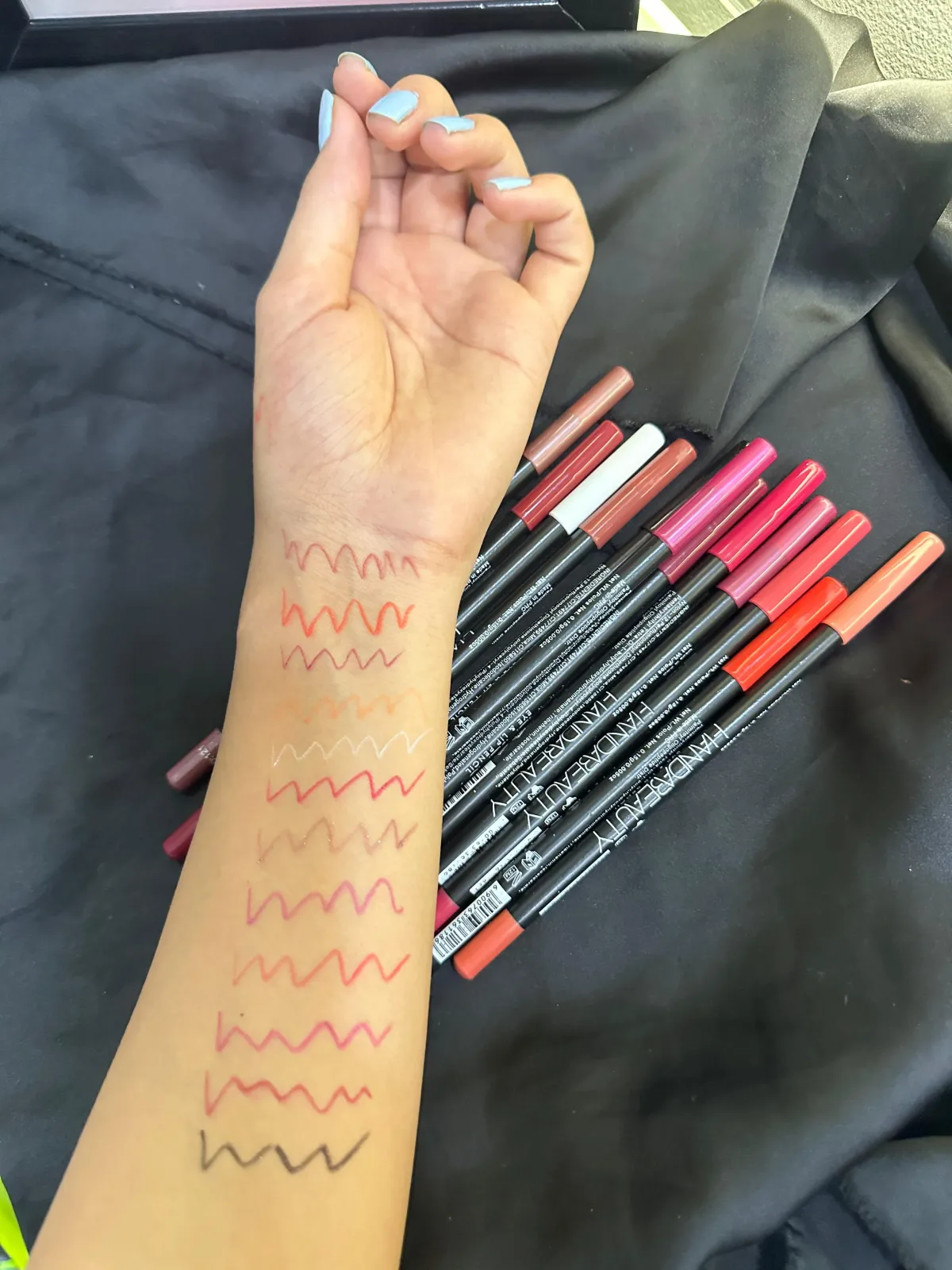 pack of 12 Huda beauty Lip &amp; Eye pencils View Gallery - Pakistan