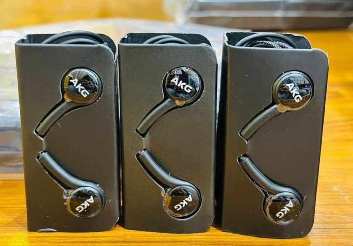 AKG Handsfree type C best for all Android devices with loud sound and high base View Gallery - Pakistan