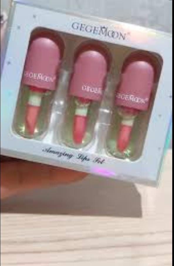 (pack of 3 ) NEW Lip Gloss Capsule Lip Plumper Oil Shiny Clear Lip Oil Women Moisturizing Lip Gloss View Gallery - Pakistan