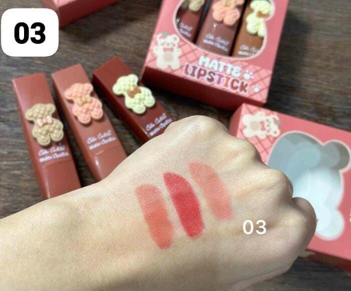 pack of 3 Color castle pigmented lipsticks pack View Gallery - Pakistan
