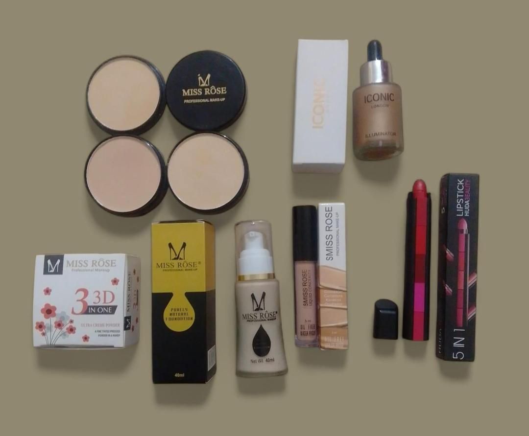 5 in 1 Makeup Deal View Gallery - Pakistan