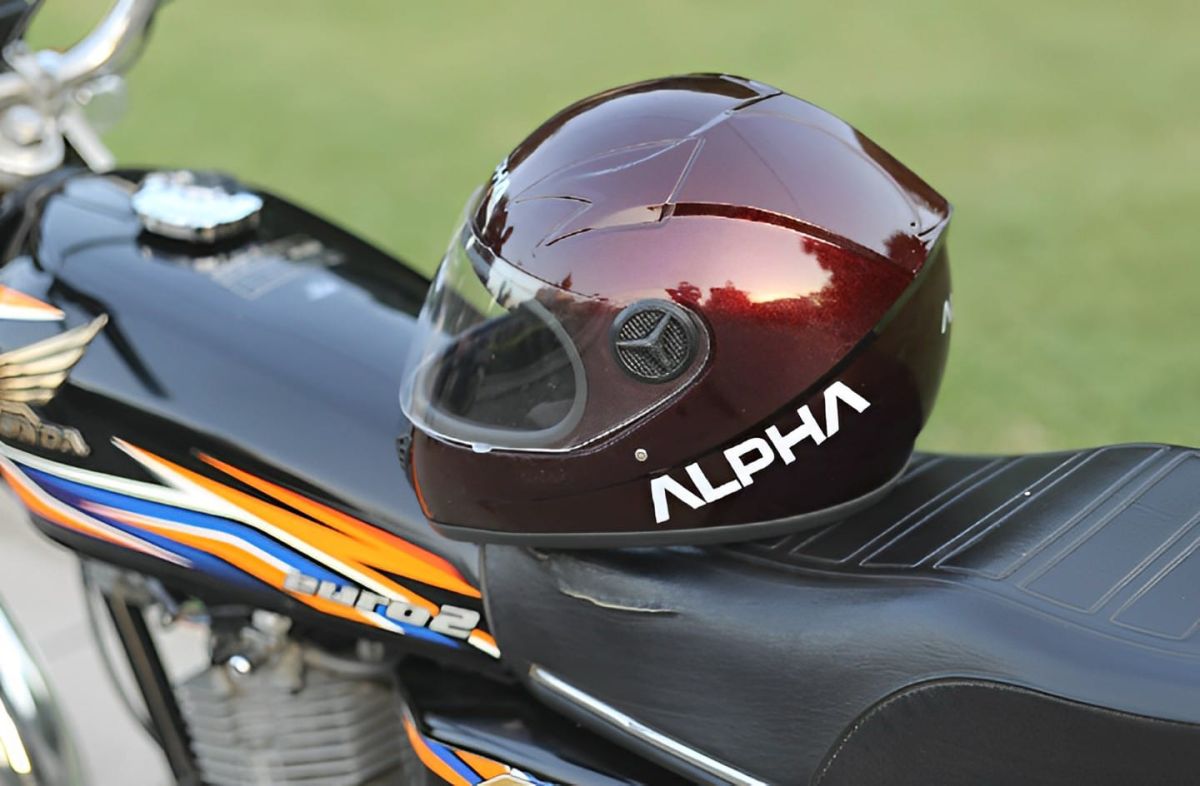 Helmet For Bike Comfortable Helmet For Bike Stylish Look New Design View Gallery - Pakistan