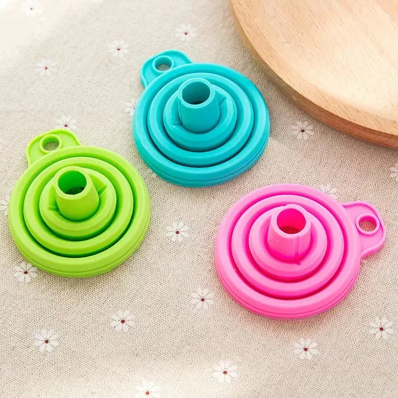 Pack of 3 Silicone Oil Funnel, Kitchen Liquid Oil Dispensing Tool (random color) View Gallery - Pakistan