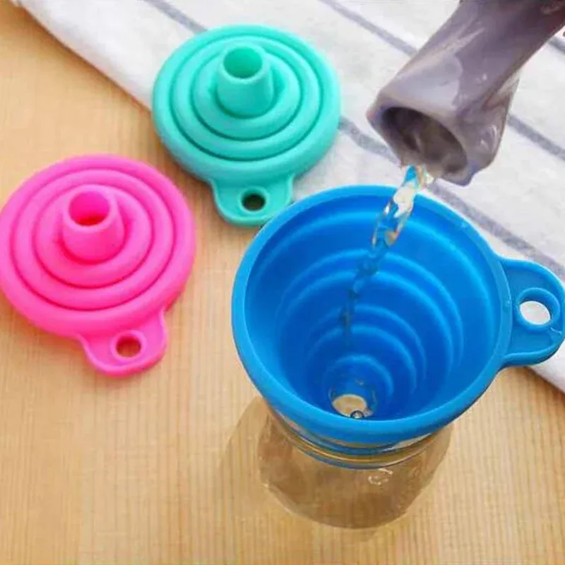 Pack of 3 Silicone Oil Funnel, Kitchen Liquid Oil Dispensing Tool (random color) View Gallery - Pakistan