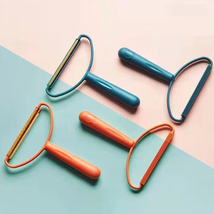 Portable Lint Remover Clothes Fuzz Shaver (Random Color) View Gallery - Pakistan