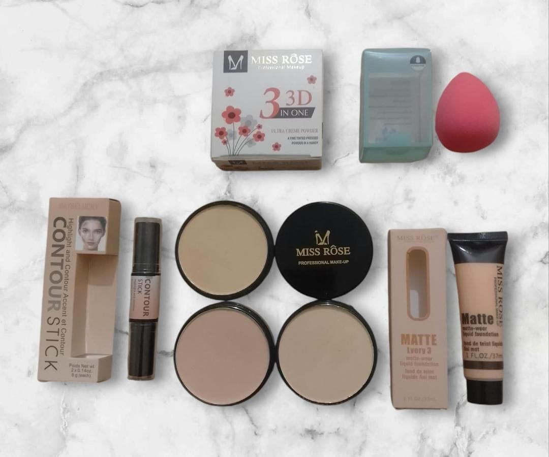 4 in 1 Deal Make Up Deal View Gallery - Pakistan