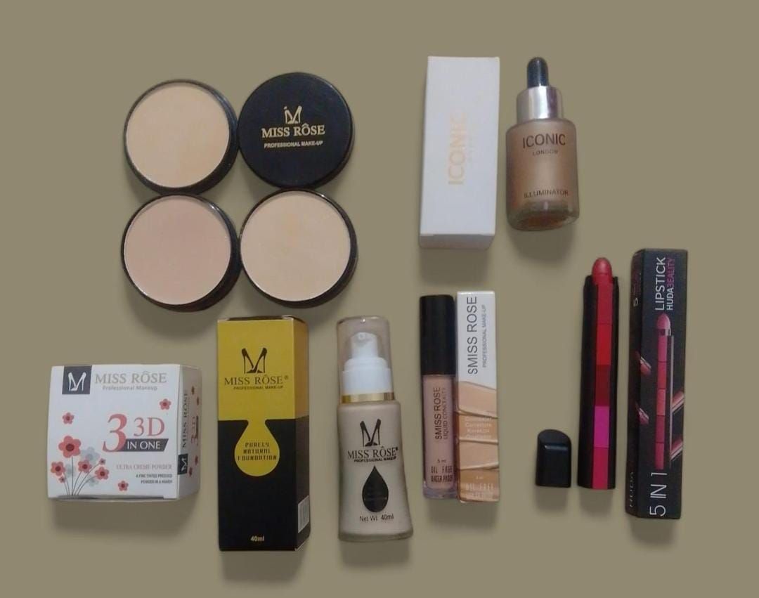 5 in 1 Makeup Deal View Gallery - Pakistan