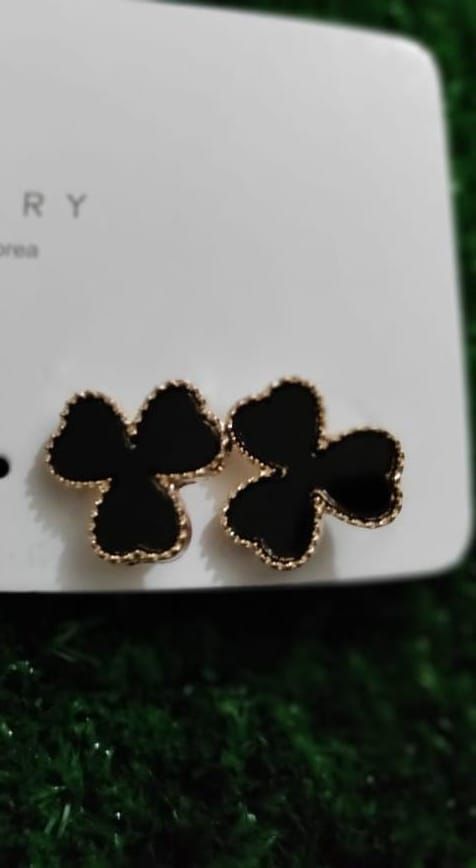 1 Pair Black  Mini hearts trending earrings View Gallery - Pakistan