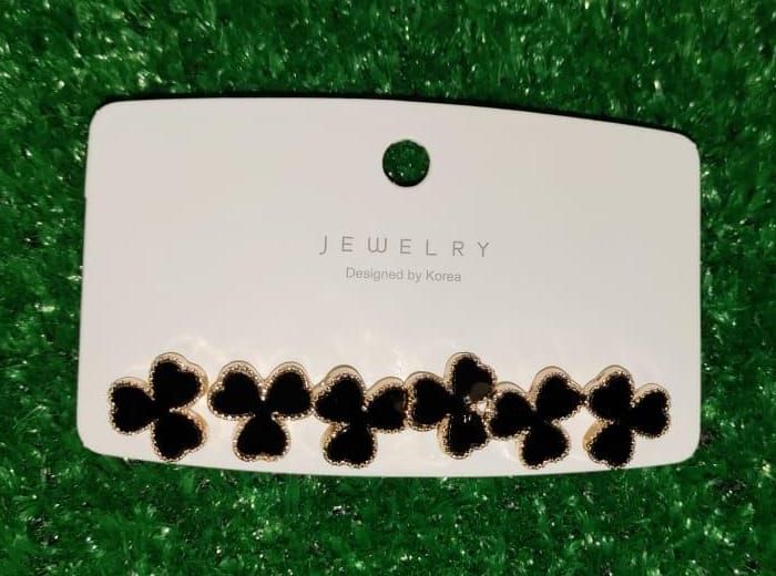 1 Pair Black  Mini hearts trending earrings View Gallery - Pakistan