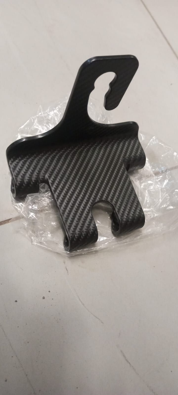 Universal Car Seat Back Hook Headrest Hanger Bag Clothes Hanging Storage Hooks With Phone Holder Duarable Hook Auto Interior Accessories View Gallery - Pakistan