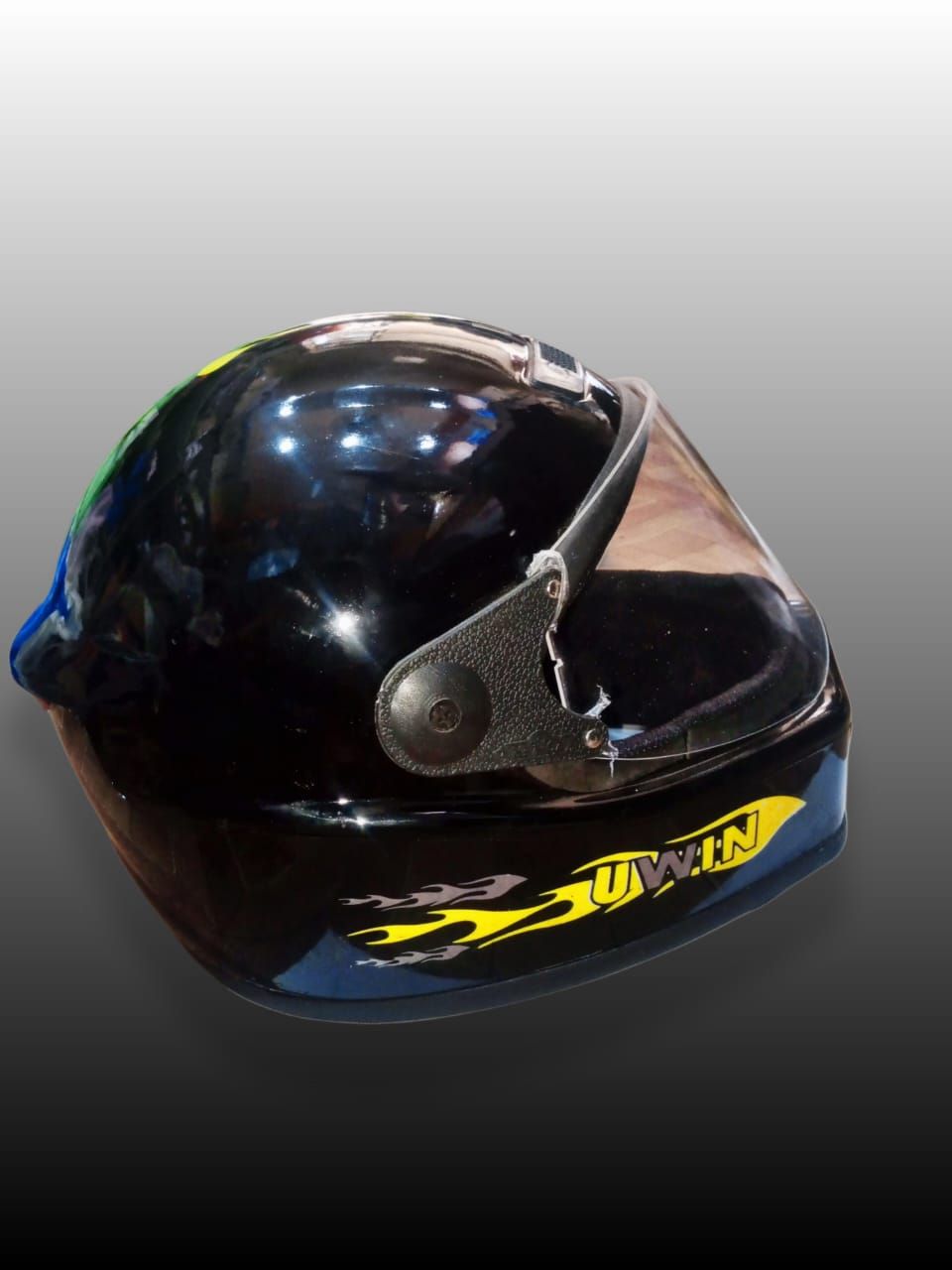 Helmet for bikers for safety and comfort View Gallery - Pakistan