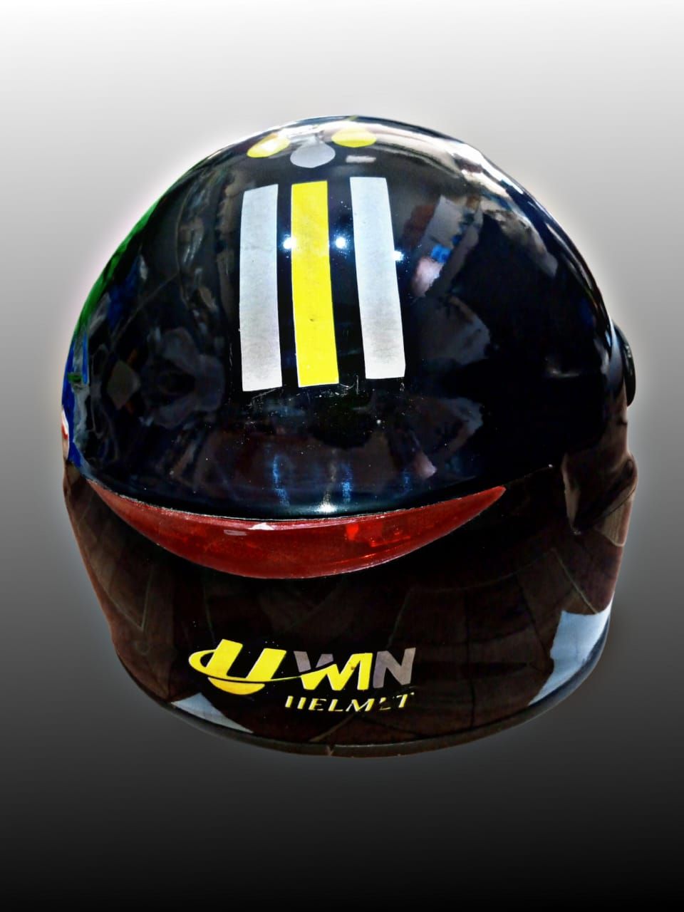 Helmet for bikers for safety and comfort View Gallery - Pakistan