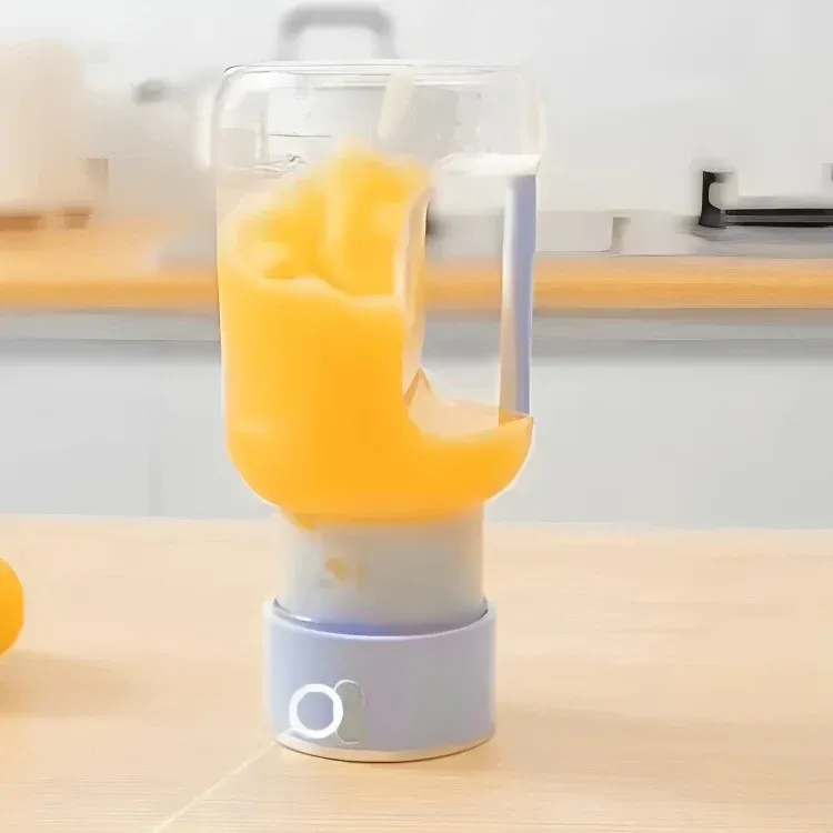 1600ml Portable Electric Rechargeable Cordless Barrel Juicer (Random Color) View Gallery - Pakistan