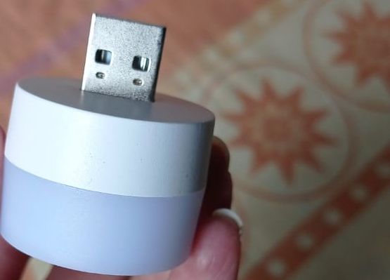 Portable USB Night Light Splitter with 2 Ports for Laptop,PC and CHARGING View Gallery - Pakistan