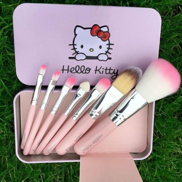 Kitty Makeup Brush Set, Pack of 7 View Gallery - Pakistan