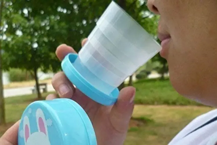 Pack of 2  Magic Glass for Kids, Folding Collapsible Magic Cup, Foldable Mug Glass for Travel, Outdoors, Hiking (Random Color) View Gallery - Pakistan