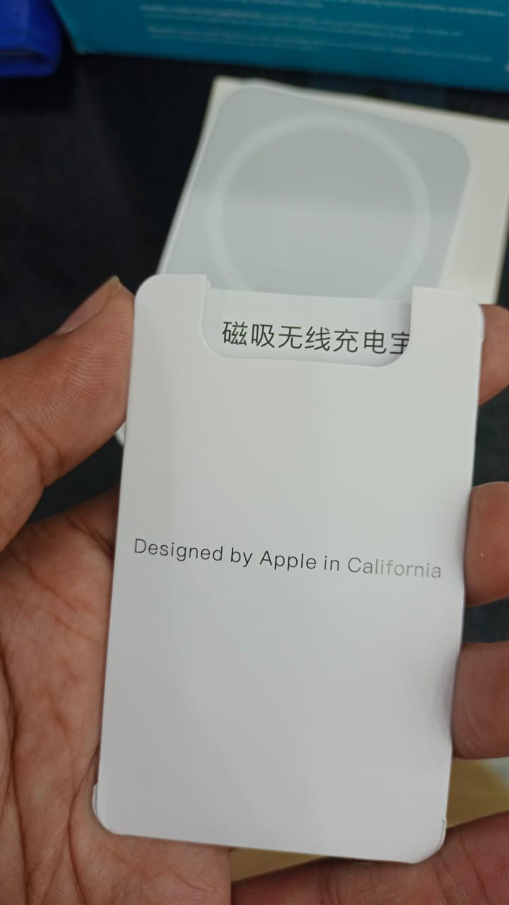 Apple Magsafe Wireless Power Bank For Iphone 5000mah 20w Fast Charging View Gallery - Pakistan