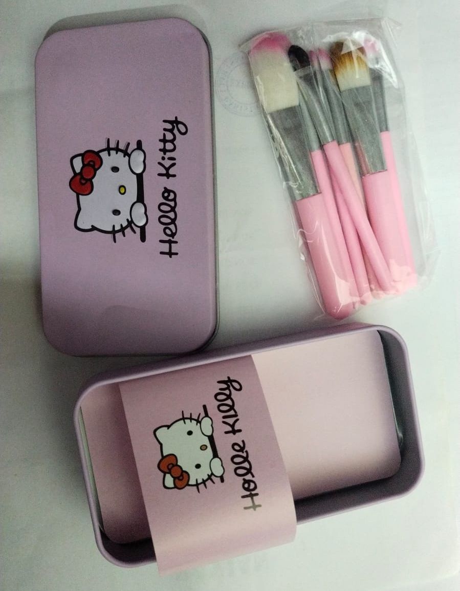 hello Kitty Set of 7 Pieces Complete Makeup Mini Brush Kit with a Storage  Box View Gallery - Pakistan