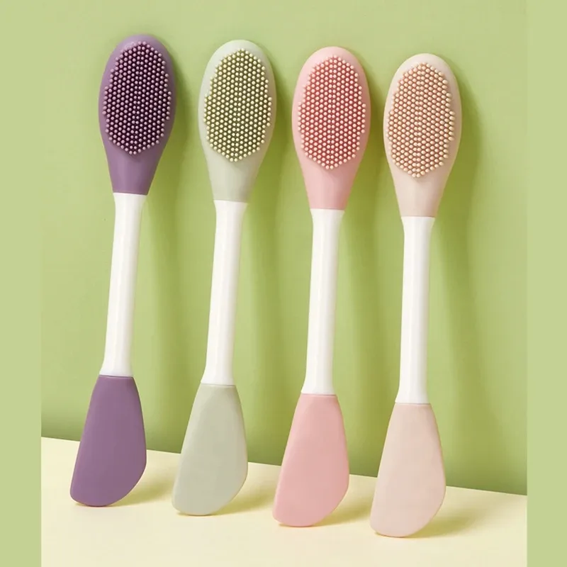 Silicone Face Mask Brush Applicator |  Facial Mask Brush for Mud, Clay, Charcoal Mixed Mask | only 1 piece. View Gallery - Pakistan