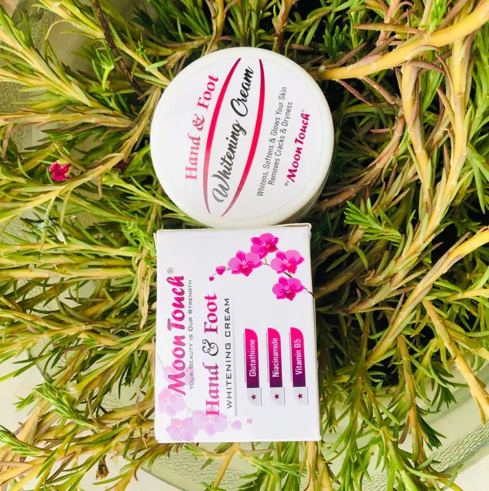 Hand and Foot Whitening Cream (100ml) View Gallery - Pakistan