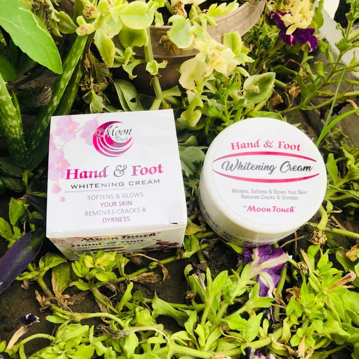 Hand and Foot Whitening Cream (100ml) View Gallery - Pakistan