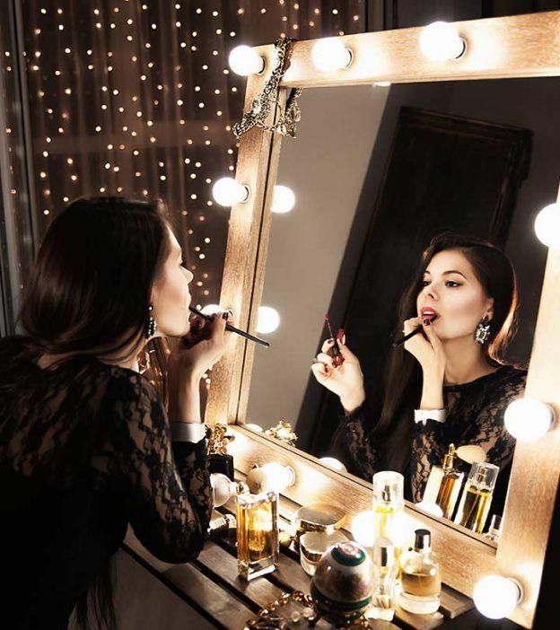 Vanity Mirror Lights - USB Vanity Lights Makeup Lighting 10 Dimmable Light Bulbs - Hollywood Style LED Vanity Mirror Lights Kit for Makeup - Table Bathroom Dressing Room View Gallery - Pakistan