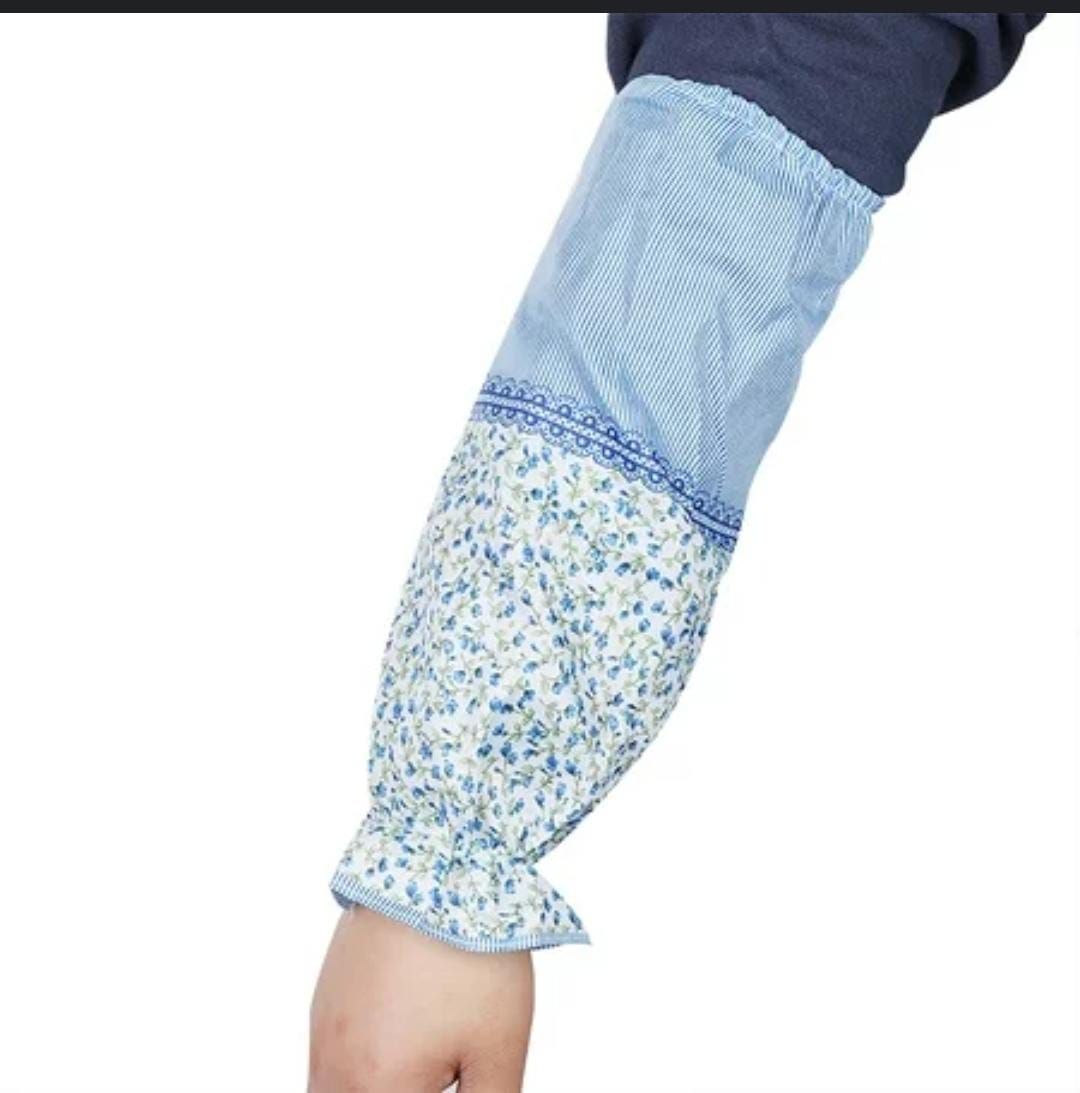 Kitchen Sleeve Cover Waterproof Arm Sleeves Kitchen Dustproof Arm Sleeves Used, for Family (random color ) View Gallery - Pakistan