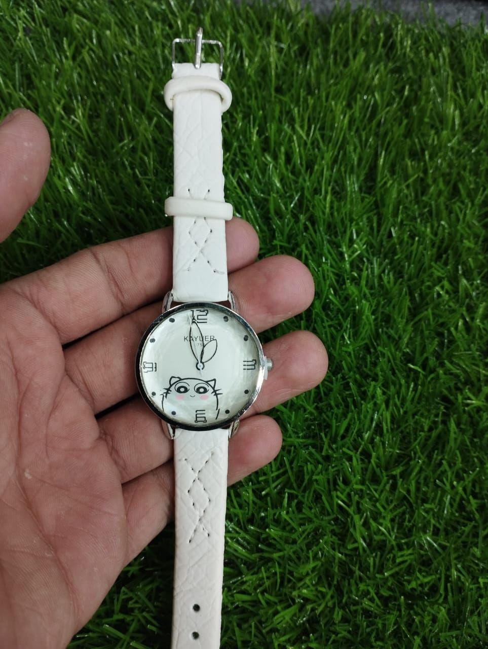 Kayuer Ladies belt Comfortable Wearing Stylish and Casual Quartz Watch Adjustable Buckle to Match Various Occasion Clothes (random color) View Gallery - Pakistan