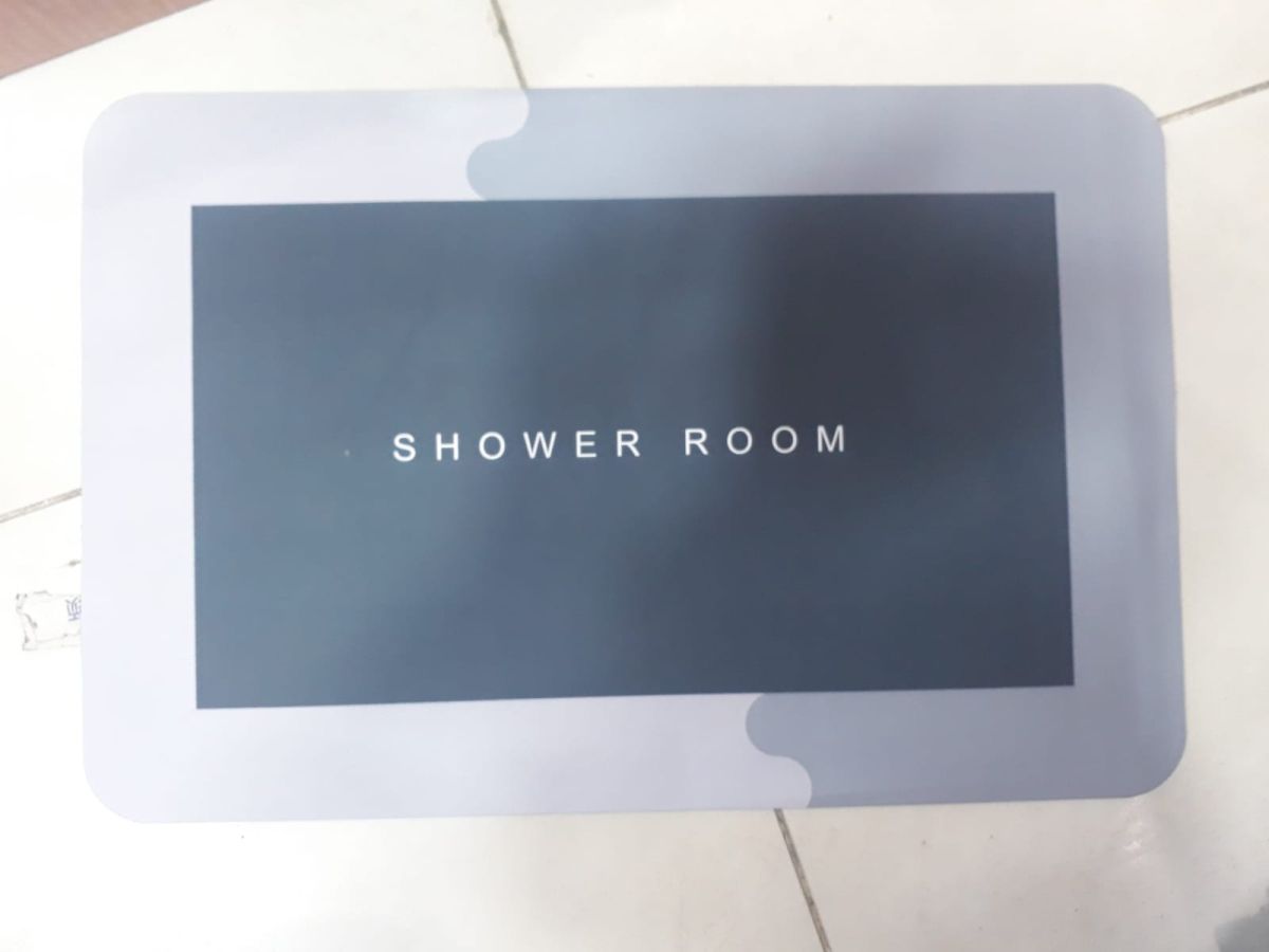 Door Mat, Anti-Slip Bath Mat Quick Drying Absorbent Mat for Home and Kitchen (Random Color) View Gallery - Pakistan