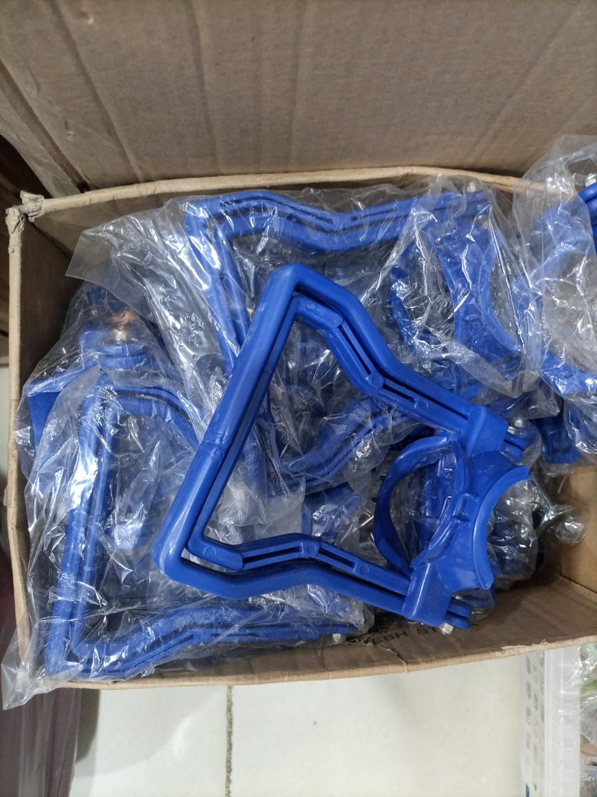 Easy Lifting for 19 Litre Water Bottle Lifter with Load Sharing Handle for Holding Water Bottle( random color ) View Gallery - Pakistan