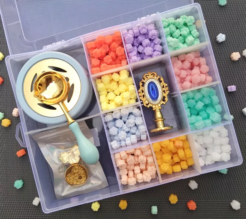 Wax Set With 3 Different Brass Stamps With Holder - Spoon - Candle - Heating Stand (10 colors wax About 520 beans)