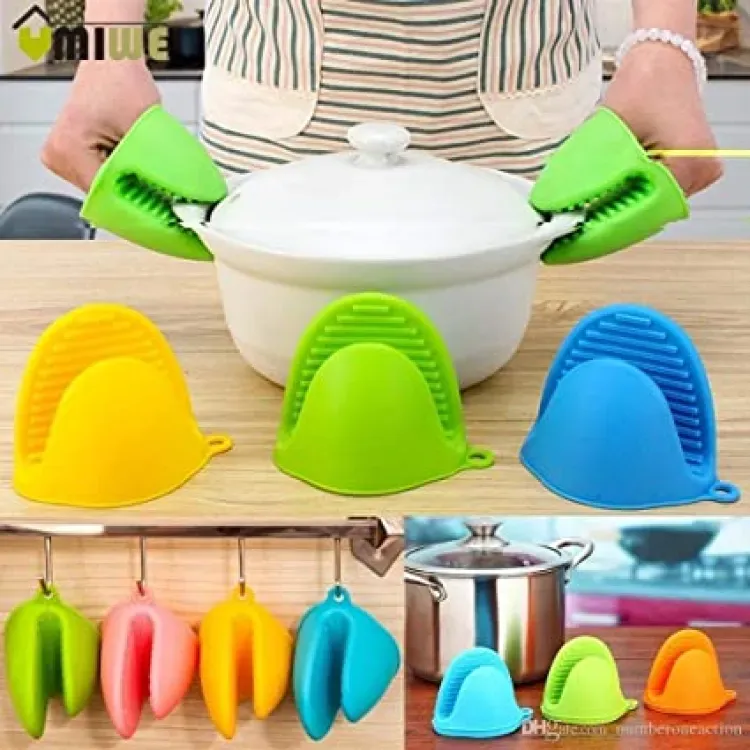 Silicone Heat Resistant Gloves Clips Insulation Non Stick Anti-slip Pot Bowel Holder Clip Cooking Baking Oven Mitts - Pair (Random Color) View Gallery - Pakistan