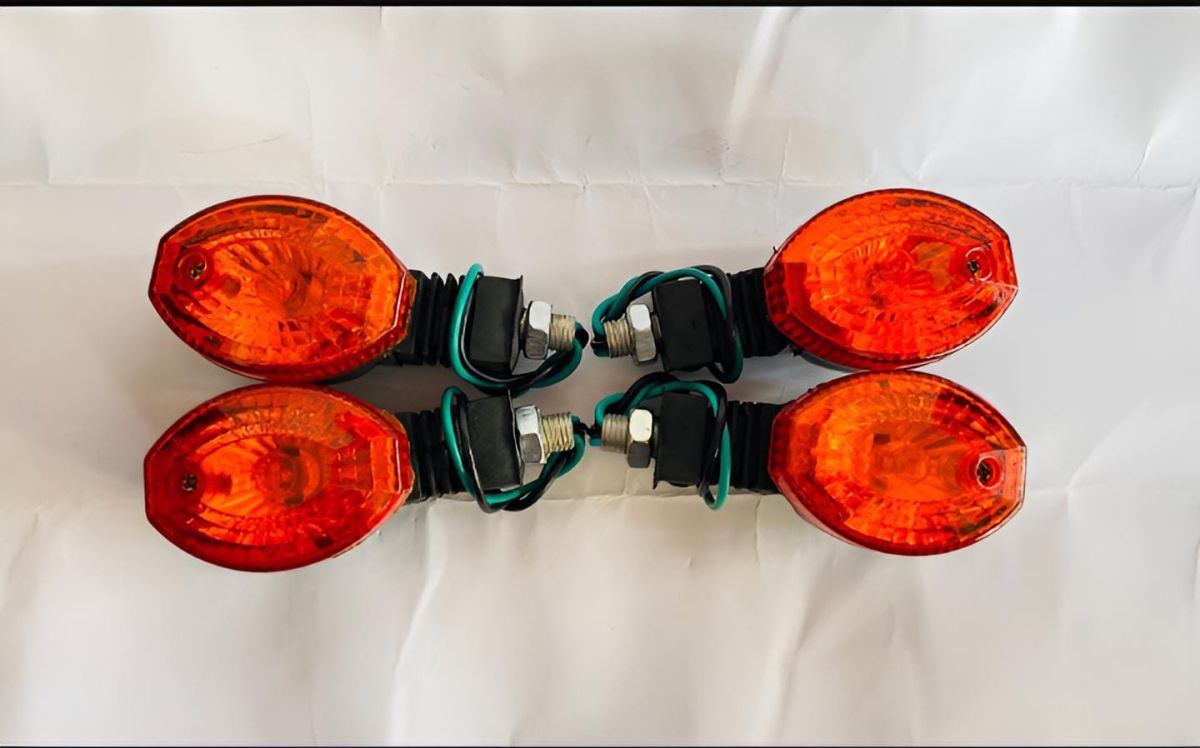 Fancy indicator for Bike Mini size flexible unbreakable yellow color 4 pcs View Gallery - Pakistan