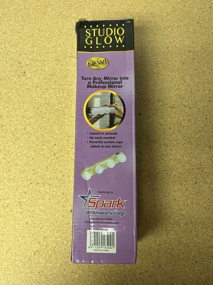 Studio Glow (4 Bulb Vanity Light) View Gallery - Pakistan