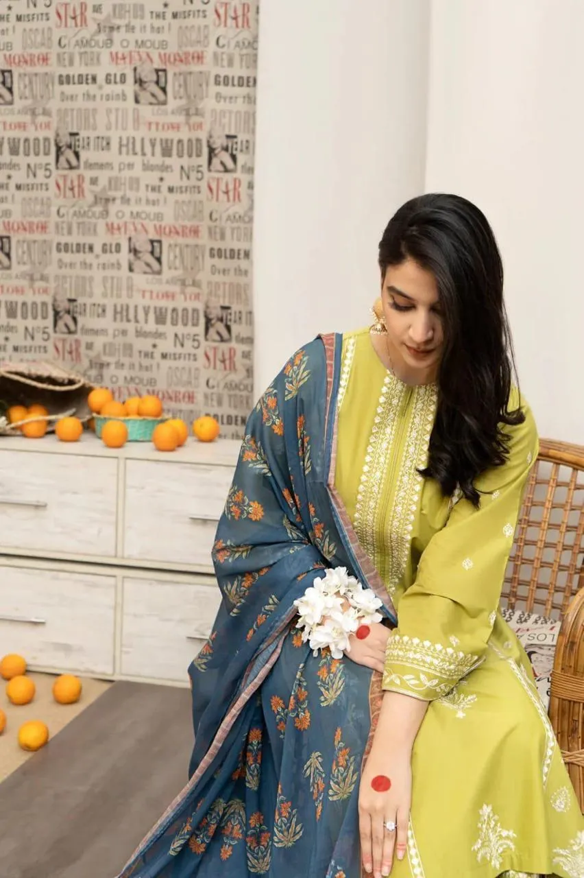 3 Pcs Women's Unstitched Embroidered Suit View Gallery - Pakistan